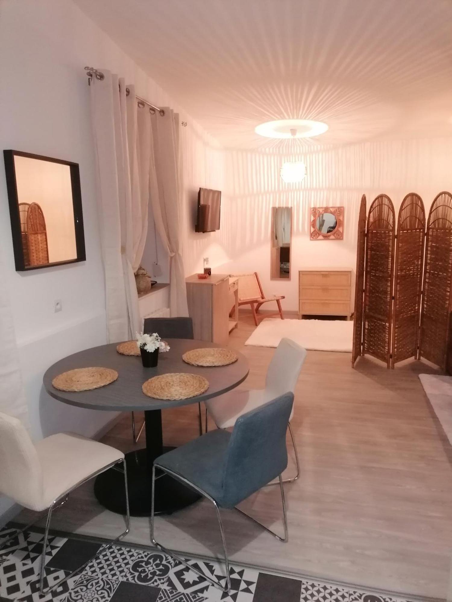Ferienwohnung Appt L'Orientale 50M2 Avec Terrasse Rouvroy  Exterior foto